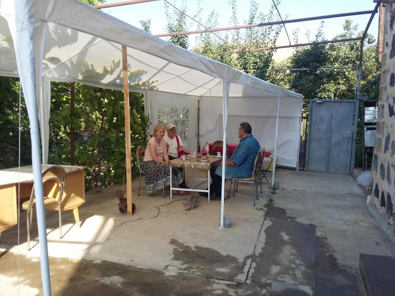 Shushan Guest House Yeghegnadzor Exterior photo